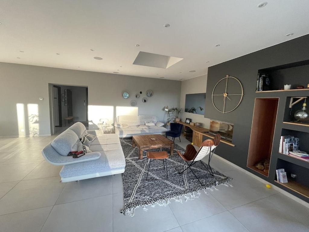 Grande Villa De Luxe Perigueux Bagian luar foto